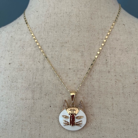 Authentic stamped, Chanel up cycled, zip pull Gold, Cat Pendant Necklace - Picture 1 of 5